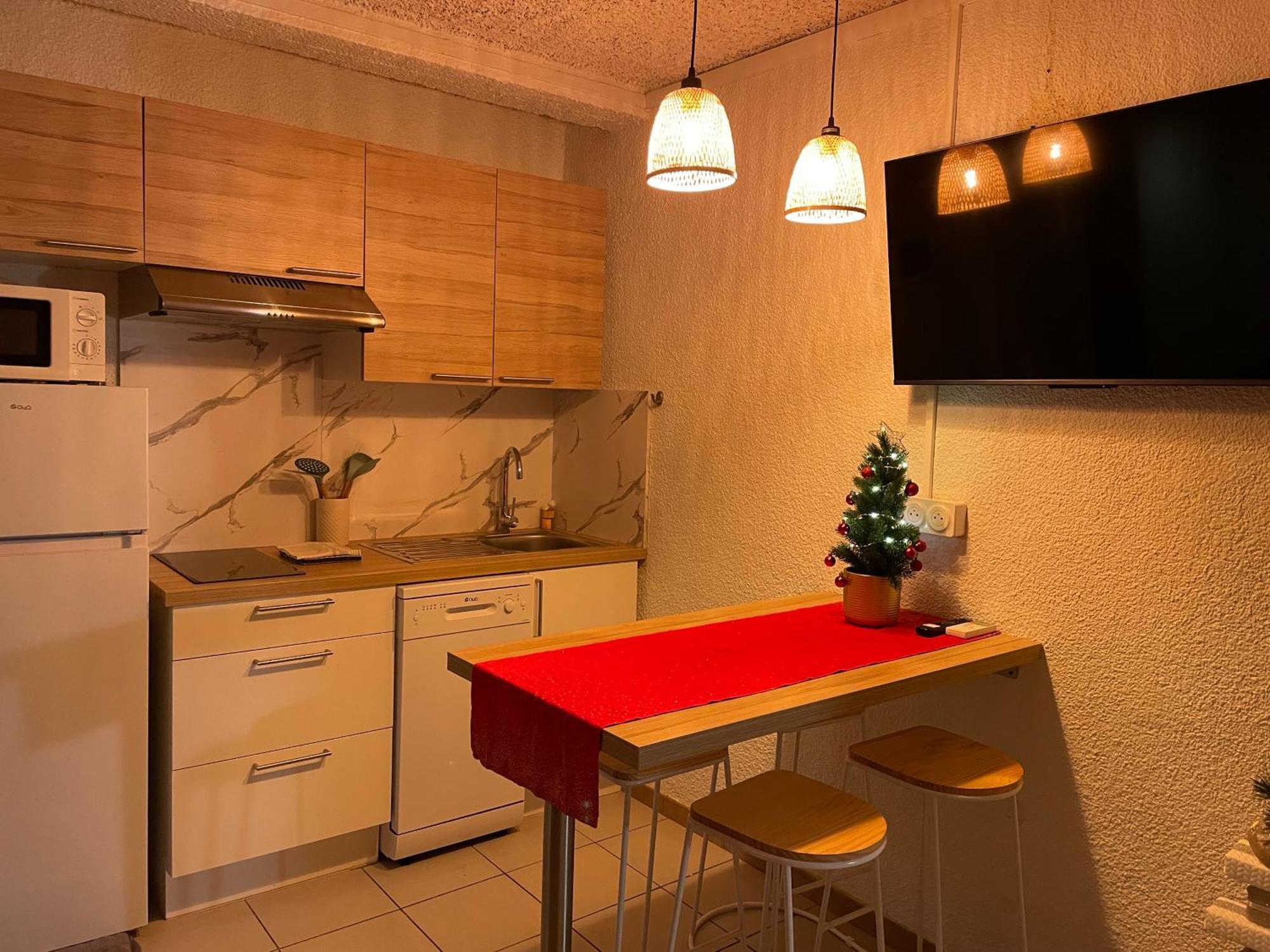 Confortable A 100mts Du Village De Noel Apartment *